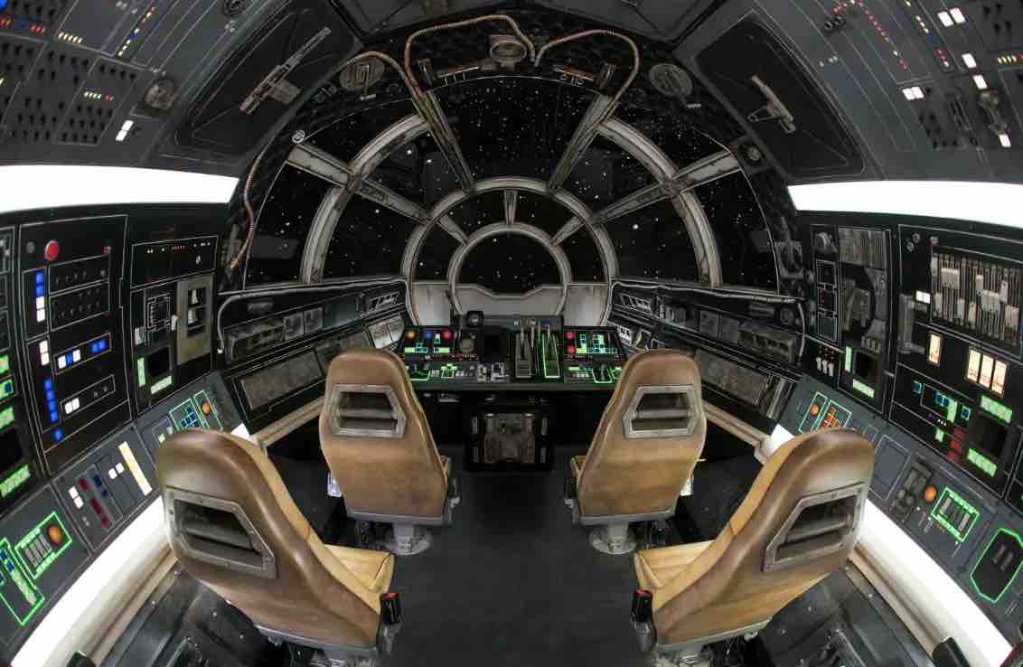 Star Wars Millennium Falcon Smugglers Run