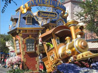 disneyland-california-parades.jpg